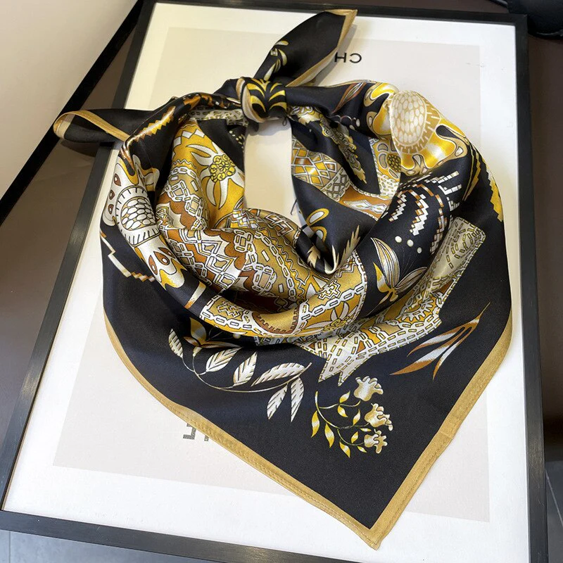 Carré 100% Soie Chic et Raffiné  Femme | La Parisienne - Image 2