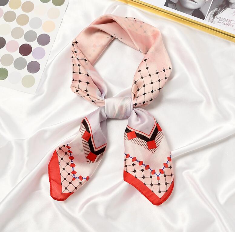 Foulard Carré Original Femme | La Parisienne - Image 2
