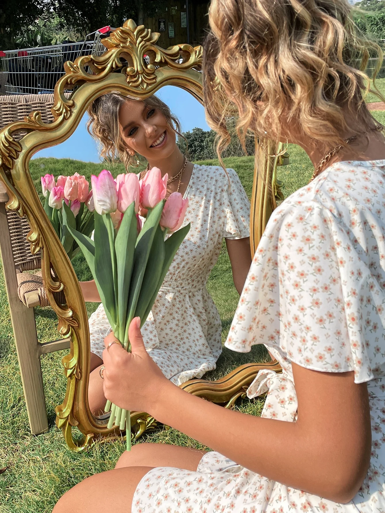 Robe Ceinturée à Fleur | La Parisienne - Image 6