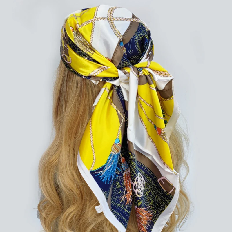Foulard Carré Sophistiqué Femme Décoration Chaine | La Parisienne - Image 2