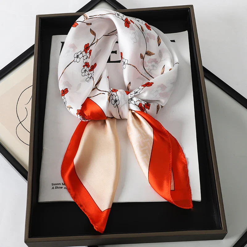 Foulard Carré Chic | La Parisienne - Image 2