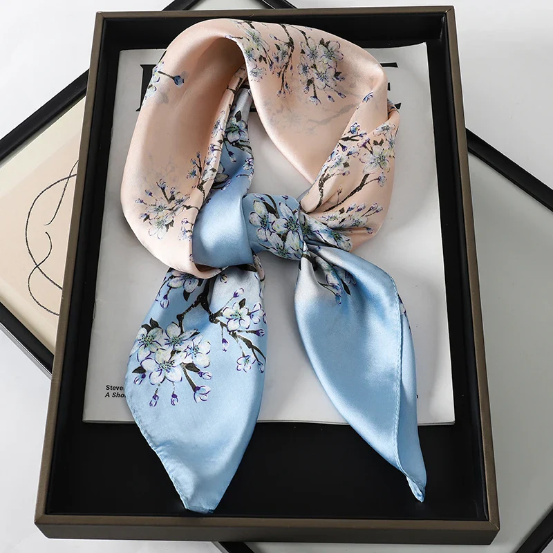 Foulard Carré Chic | La Parisienne - Image 2