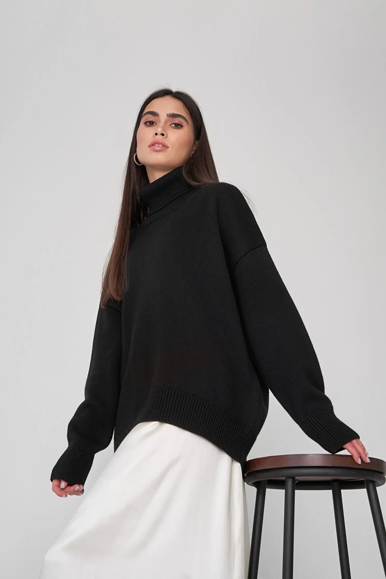 Pull Loose Femme Col Haut | La Parisienne - Image 2