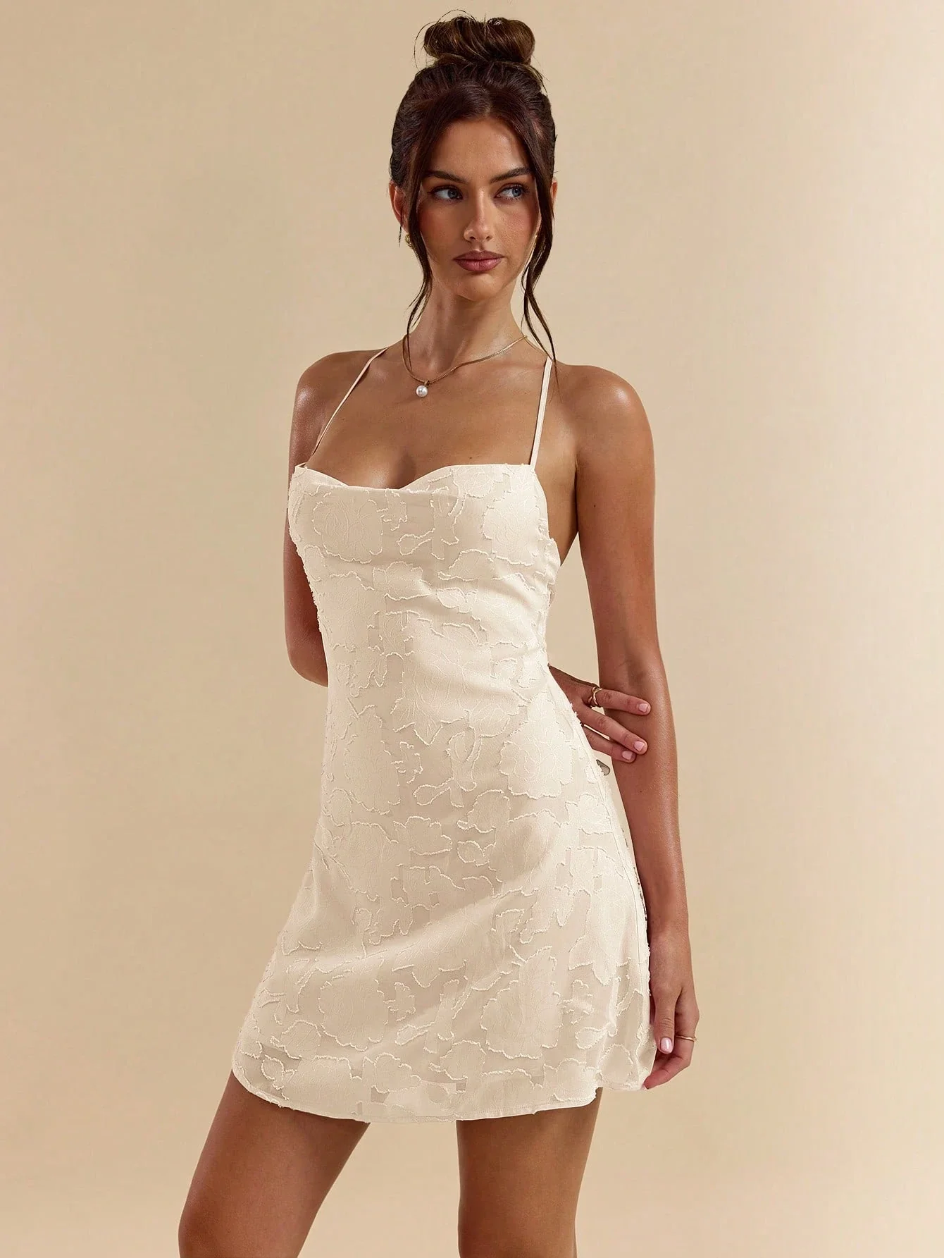 Robe Mini Jacquard Dos Nu | La Parisienne - Image 7