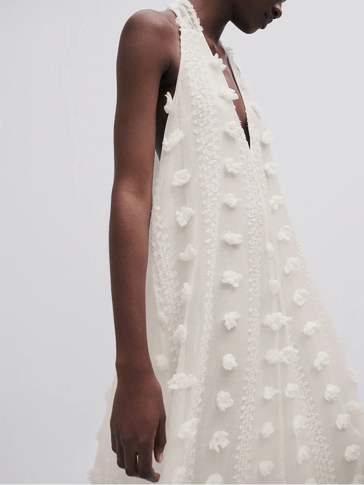 Robe Longue Élégante à Broderie | La Parisienne - Image 4